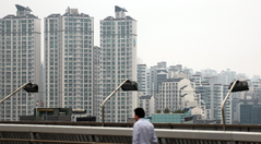 커지는 예대금리차…올해도 역대급 이자수익 전망[엇박자 금리②]