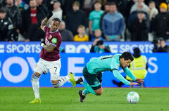 '황희찬 교체' 울버햄튼, 웨스트햄에 0-4 완패…강등 확률 100%