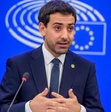 EU 집행위원, "유럽은 미국과 달리 중국의 투자 원한다"