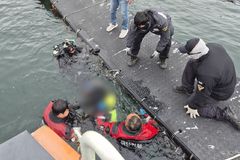 태안 구매항서 실종 50대 잠수부 숨진 채 발견(종합)