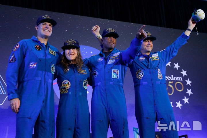 아르테미스2호 귀환 소감…"인간 삶, 지구 존재는 특별한 일"