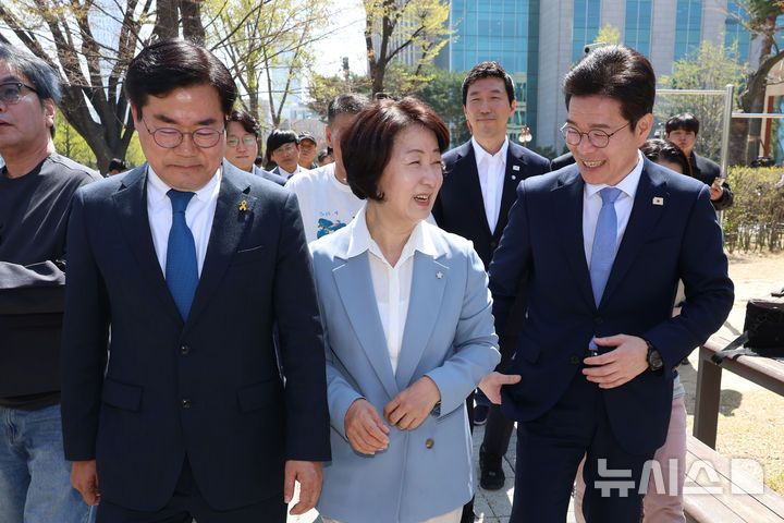 간담회 마친 후보자들