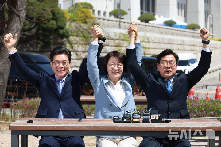 與정원오·추미애·박찬대, '원팀간담회'…"2600만 수도권 공통공약 마련" [뉴시스Pic] 