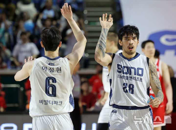 승리 이끈 이정현과 켐바오