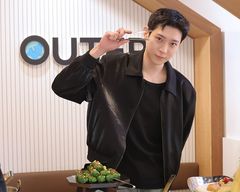 배우 김영대, 20일 육군 현역 입대…소속사 식구들에게 깜짝 선물