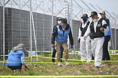 무안국제공항 '제주항공 참사 희생자 유해' 수색 긴급 중단(종합)