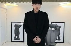 '과즙세연 남친' BJ케이, 여성편력·코인선취매 논란 재소환
