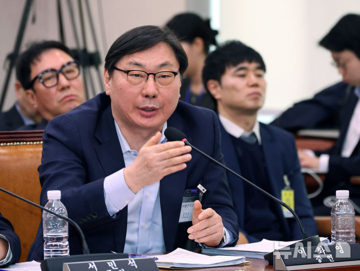 이화영 징역2년·벌금 구형…새벽 선고 전망