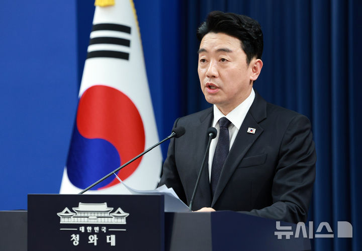 강훈식, 하정우 출마설에 "대통령이나 당이 결정할 문제 아니라 생각" [뉴시스Pic]