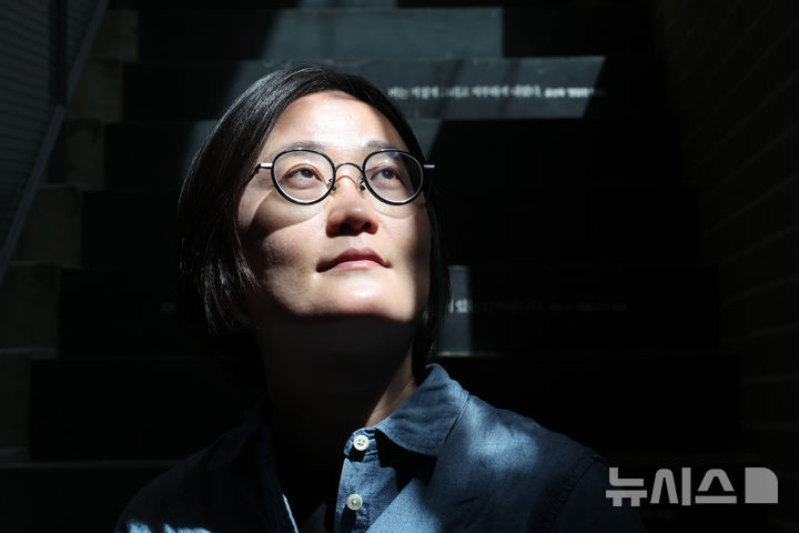 '달걀의 온기' 김혜진 "타인 향한 관심, 용기 필요한 시대" [문화人터뷰]
