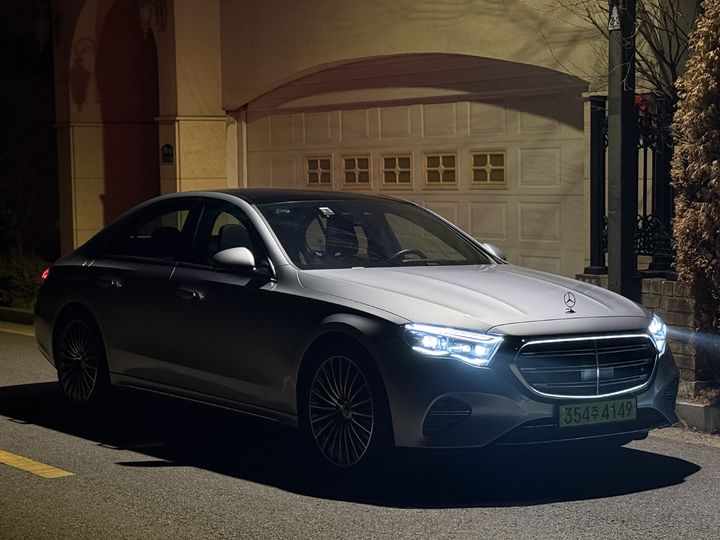 [시승기] 6기통이 주는 묵직함과 부드러움…메르세데스-벤츠 'E450 4MATIC 익스클루시브'