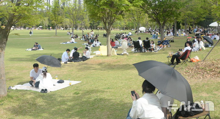 30도 육박 초여름 더위…제주도 강한 비