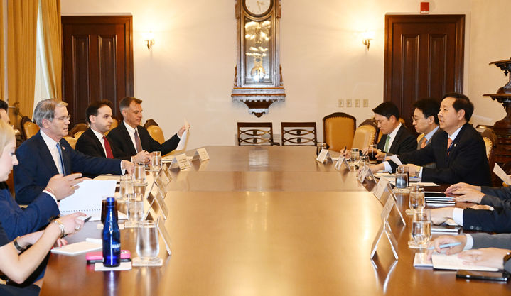 구윤철, 美 재무장관과 회동…환율·대미투자·핵심광물 협력 논의