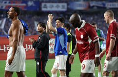 첫 경기 패한 OGFC