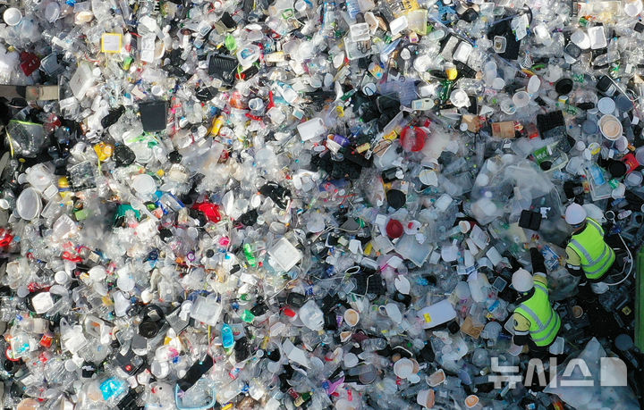 끝없이 쌓이는 플라스틱 쓰레기 [뉴시스Pic]
