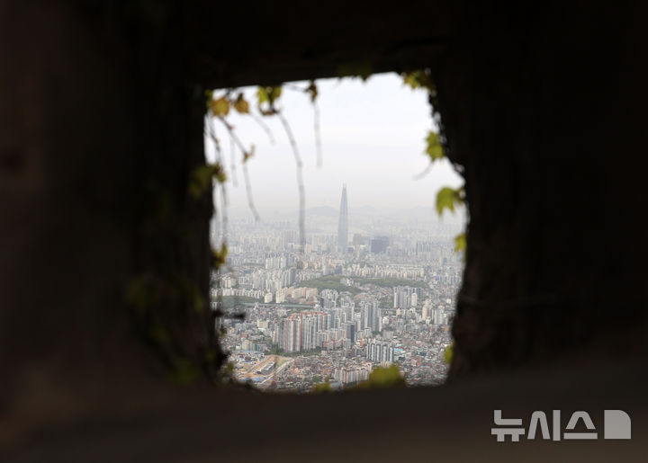 황사 영향으로 전국 대부분 지역 미세먼지 '나쁨' [뉴시스Pic]