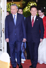 국빈만찬 입장하는 이재명 대통령-또 럼 베트남 당 서기장 겸 국가주석