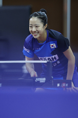 밝은 표정의 신유빈