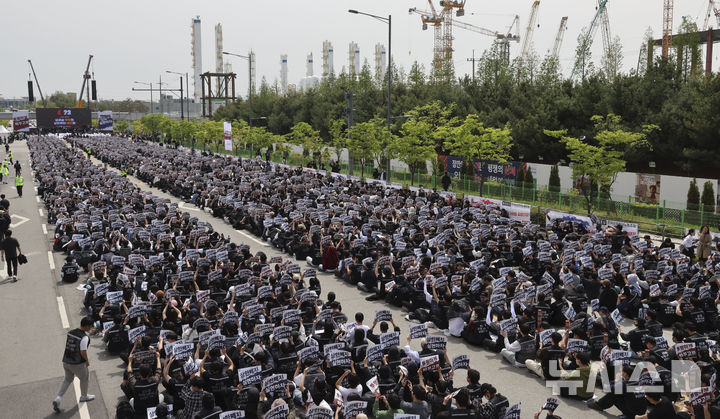 중동 긴장감 고조 속 삼전 2%↓…SK하이닉스도 약세로 마감[핫스탁](종합)