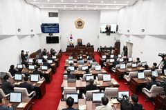 제주도의회 24일 원포인트 임시회…"상임위 조정안 심사"