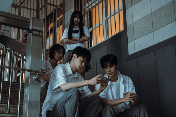 [주말의 OTT]이른 더위를 날려줄 신예들이 온다