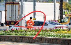 정이한 부산시장 후보 '음료수 투척' 혐의 30대 검거