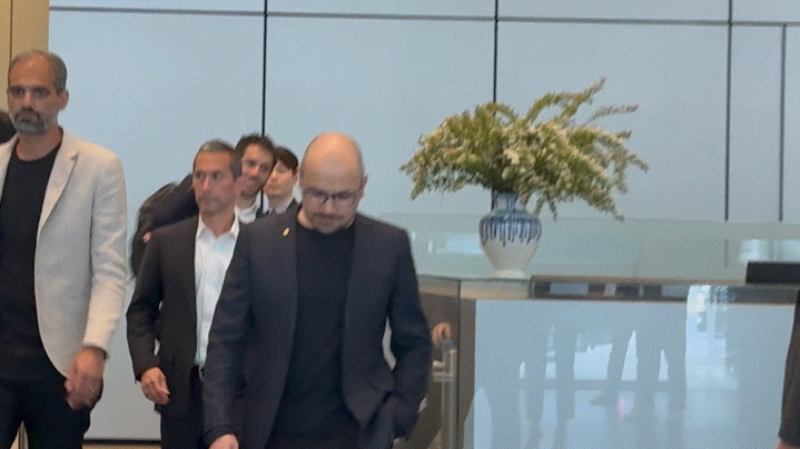  삼성전자 서초사옥 찾은 구글 딥마인드 CEO…4대그룹 총수들과 잇단 'AI 회동' 