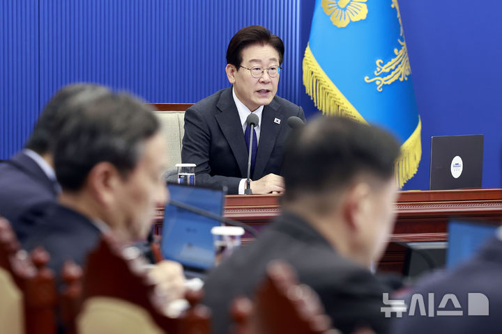 이재명 대통령, 노동절 맞아 '노동시장 격차 완화·작업환경 안전에도 박차' [뉴시스Pic]