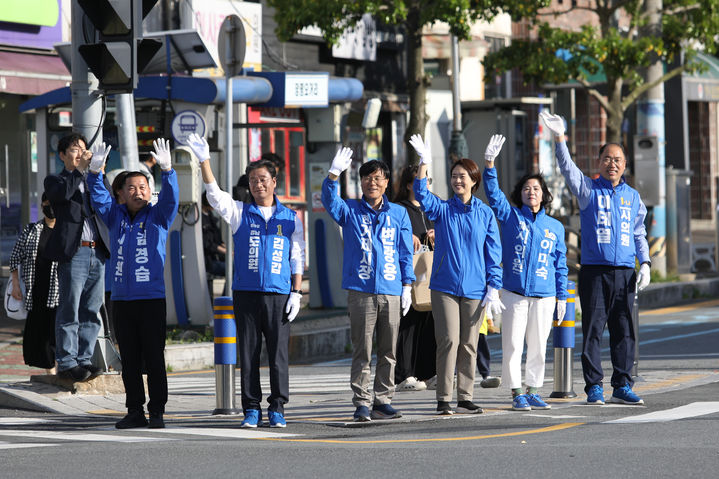 [6·3거제] 고민정 의원, 변광용 지지 호소…교육 인프라 예산 지원 약속