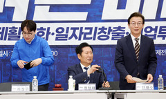 민주, 3주만에 부산 현장 최고위…"지방선거가 재도약 골든타임"(종합)