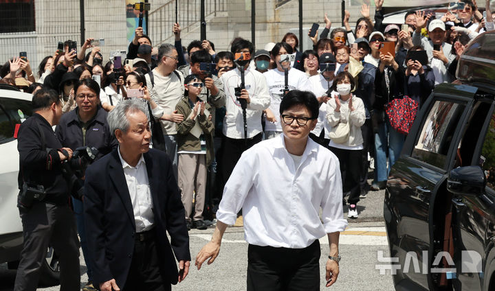 예비후보 등록하러 가는 한동훈