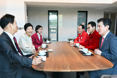 국힘, 대구경북 지선 승리 방정식 '박정희·박근혜' 카드?