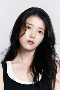 '이관개방증 악화' 아이유, 잠시 멈춤…더 큰 울림 향해