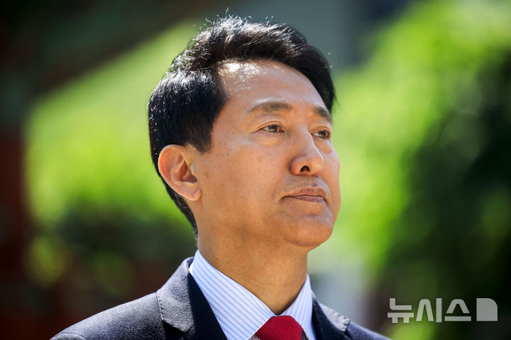 국민의힘 광역단체장 후보 긴급 기자회견 참석한 오세훈