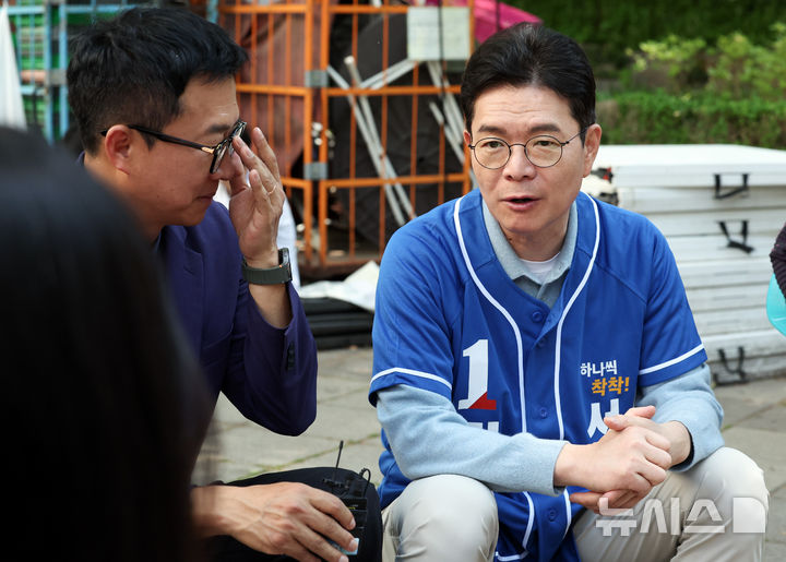 잠실 야구장 찾은 정원오 민주당 서울시장 후보