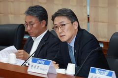권대영 부위원장 "증권사 최대 실적…실력 때문인지 냉정히 따져봐야"(종합)