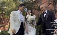 홍석천, 18년 키운 딸 웨딩사진 현장서 활짝 웃었다