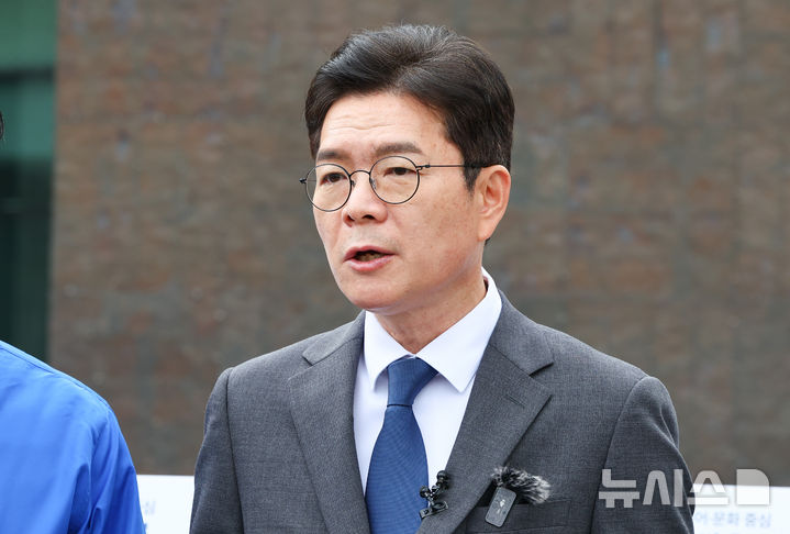 정원오 "200억원 넘는 시민 세금 들어간 감사의 정원은 선거용" [뉴시스Pic]