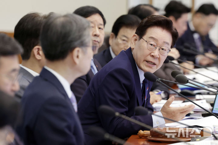 이재명 대통령, "적극재정 통해 대도약 발판 닦아야" [뉴시스Pic]