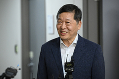 중노위원장의 삼성전자 압박? "노조가 양보 중, 파업하는 사람은 준비해야" 발언두고 의견 분분