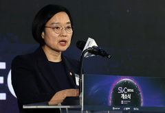 한성숙 중기장관 "AI기술과 플랫폼 사용 확대할 것"