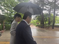 '여직원 성폭행 시도' 김용만 김가네 회장, 1심 징역형 집유