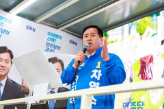 [르포 격전지]"검증된 인물"vs "그래도 민주당"…강진군수