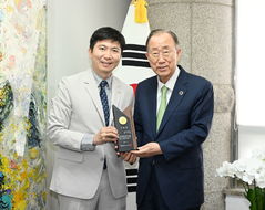 반기문 대한체육회 초대 명예고문 "한국 체육 발전에 힘 보태겠다"