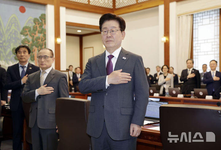 이재명 대통령, "국가폭력 피해자 모욕 강력 응징" [뉴시스Pic]