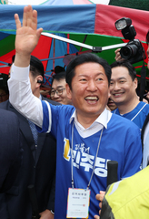 정청래, 유세 첫날 서울·경기·충청 '지원 사격'…장동혁과 마주치기도(종합)