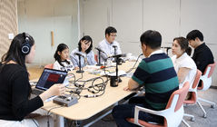 GS리테일 임직원들, 다문화가정에 목소리 기부…오디오북 제작