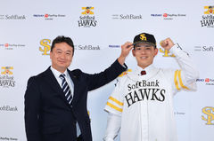 WBC 평가전서 한국 예비 선수로 뛴 일본 투수, 소프트뱅크 입단
