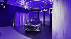 [현장] "예술·AI·럭셔리 한자리에"…BMW 엑설런스 라운지 공개