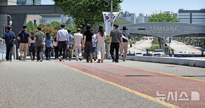 삼성전자 잠정합의안 사흘째 오전 투표율 82% 넘어…참여자 4.7만여명